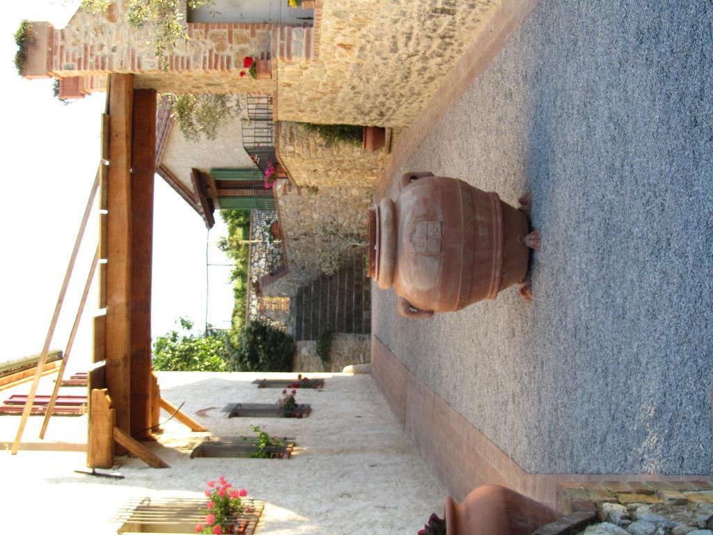 רפולאנו טרמה Agriturismo Borghetto Il Montino מראה חיצוני תמונה